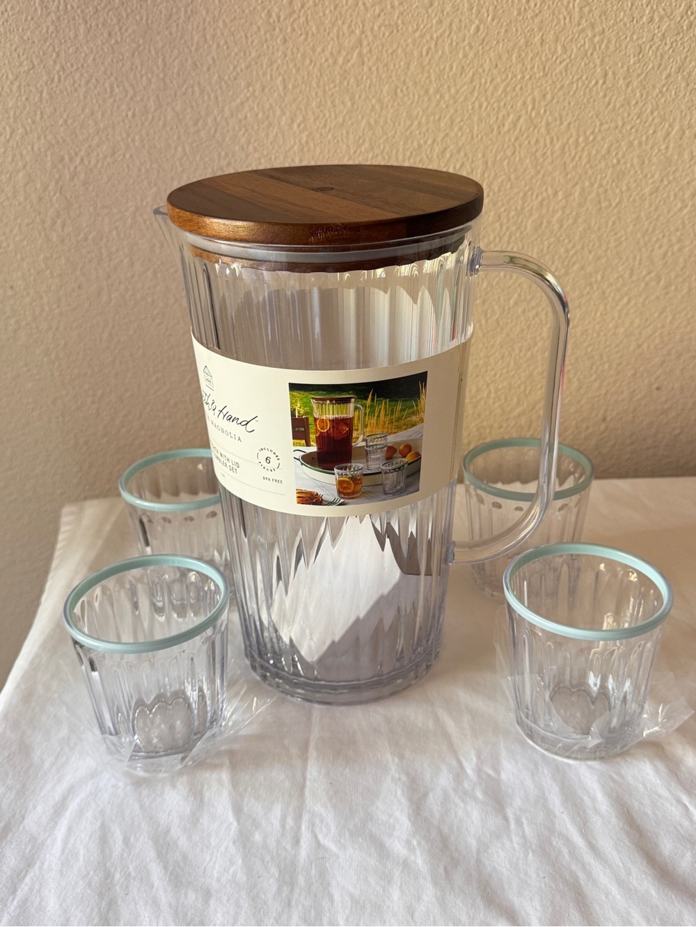 Hand-Held Clear Acrylic Pitcher Set with Wood Lid - Clear